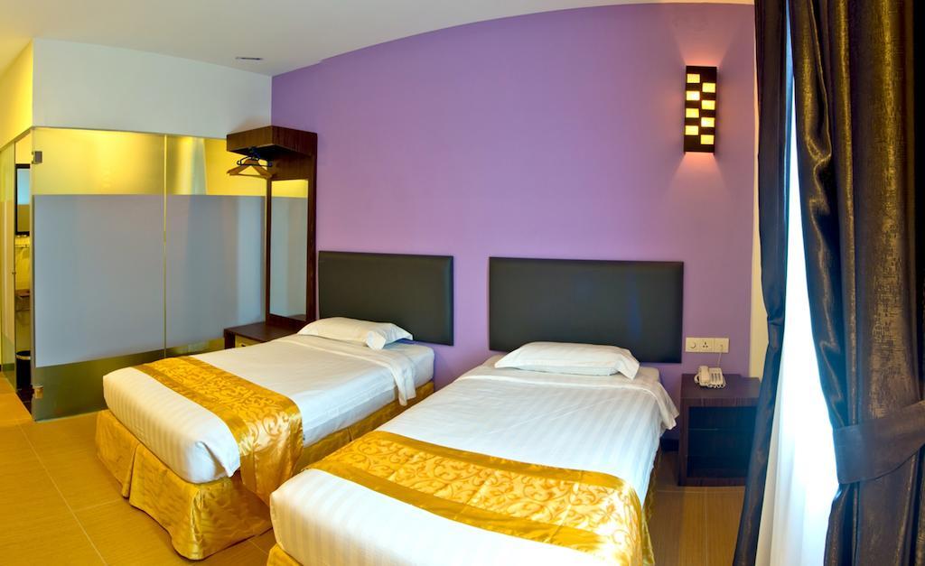 Hotel Zamburger Skudai Camera foto