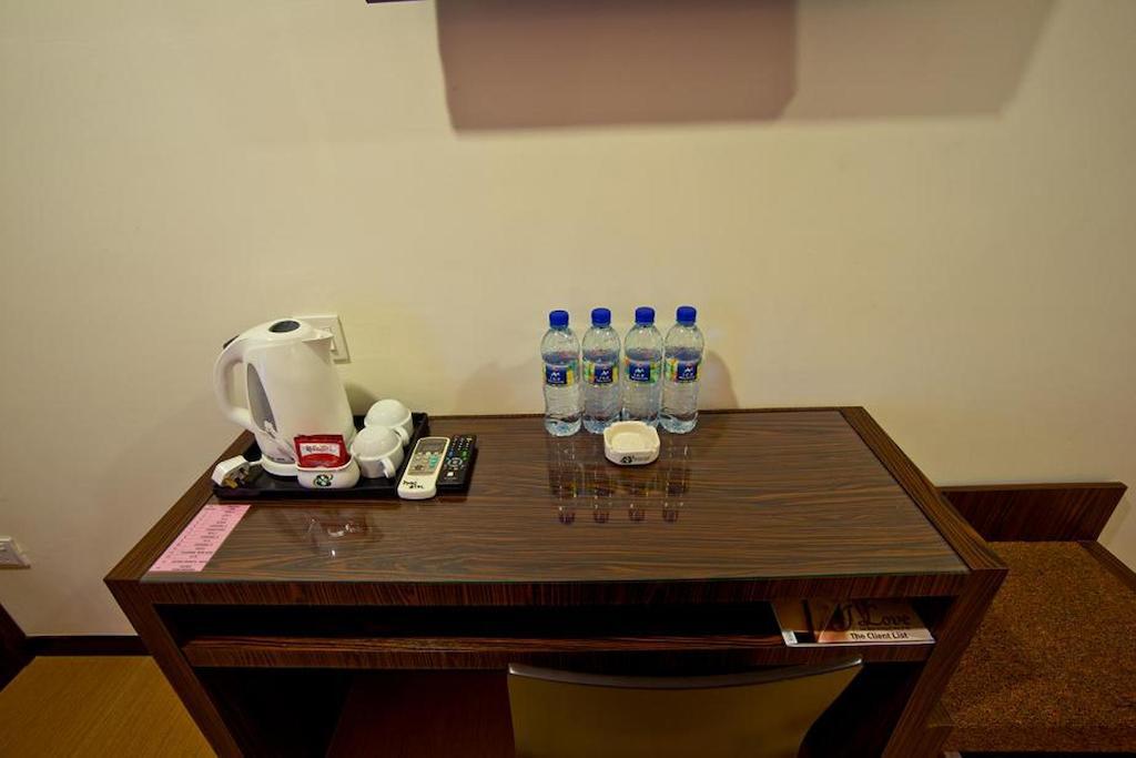 Hotel Zamburger Skudai Camera foto