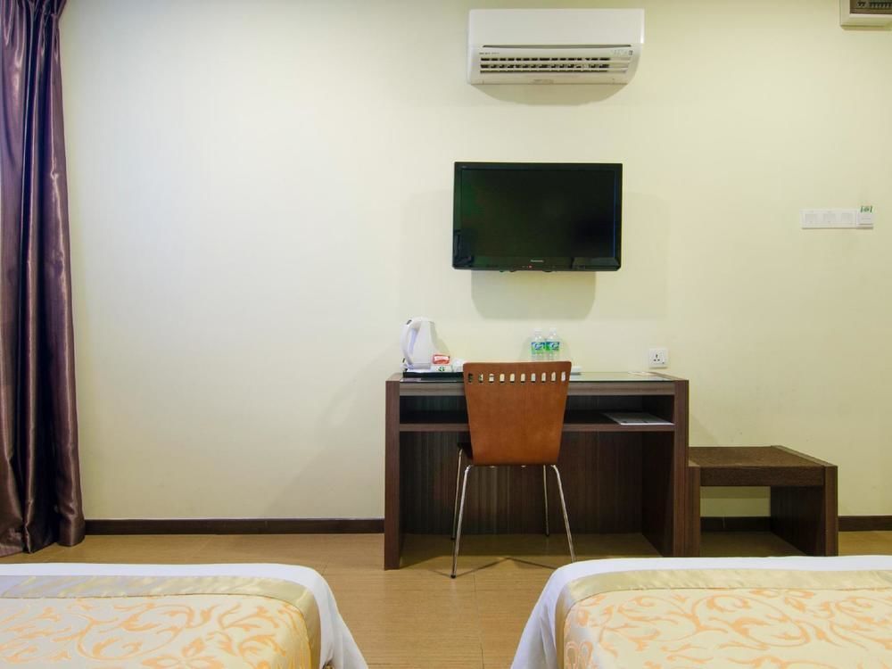 Hotel Zamburger Skudai Esterno foto
