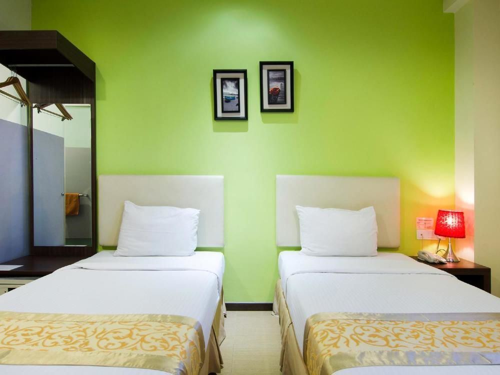 Hotel Zamburger Skudai Esterno foto